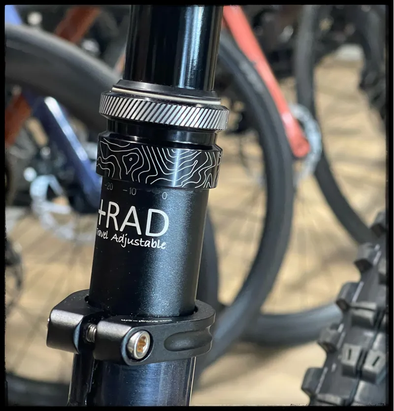 Giant Reign 1 Medium Airglow/Cold Night 2023-10